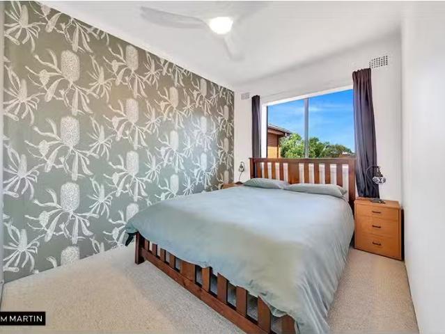 Nice 11/28 Barber Avenue, Eastlakes Apartment for rent Listed.