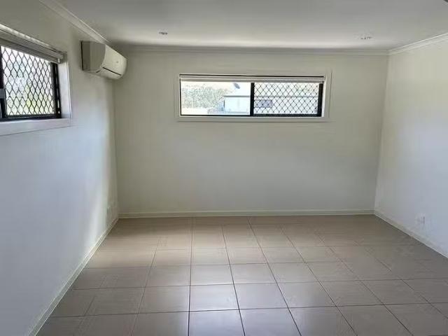 Just in! 11/3 Mckenzie Street, Middlemount, QLD 4746
