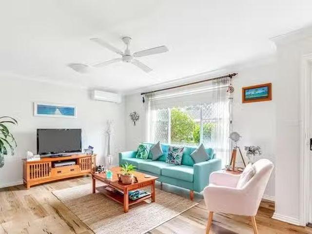 Cheap 1/1 3 Ocean View Road, Gorokan, NSW 2263