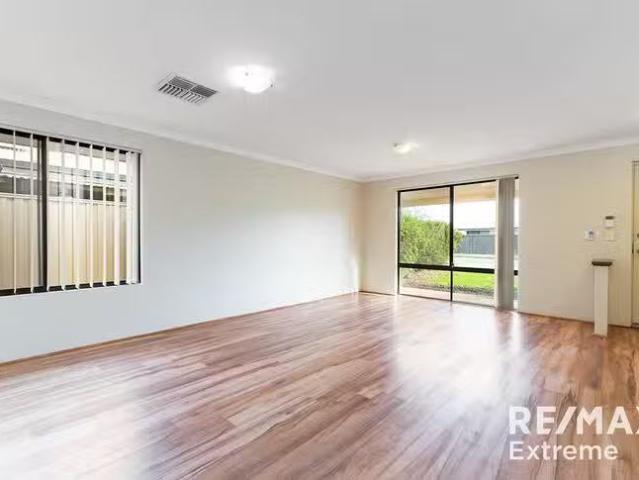 Deal! 11 Brohard Road, Butler, WA 6036