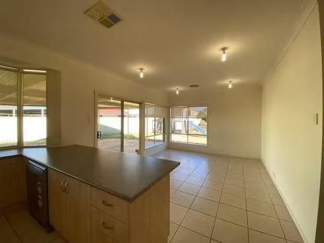 Rental! 11 Middleback Drive, Whyalla Jenkins, SA 5609