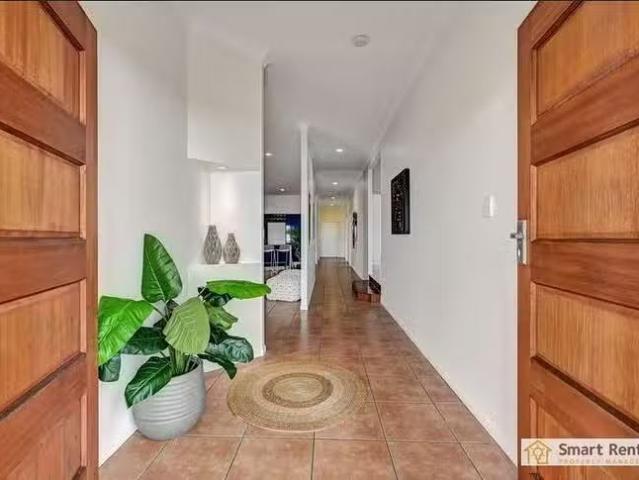Unique 11 Saint Pauls Court, Mount Louisa, QLD 4814