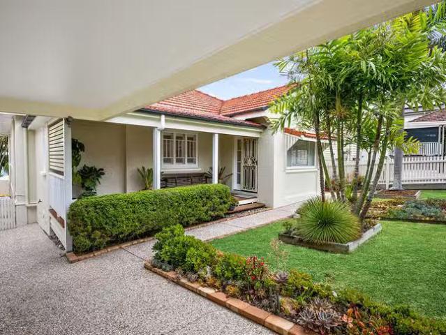 Cheap 11 Wills Street, Coorparoo, QLD 4151