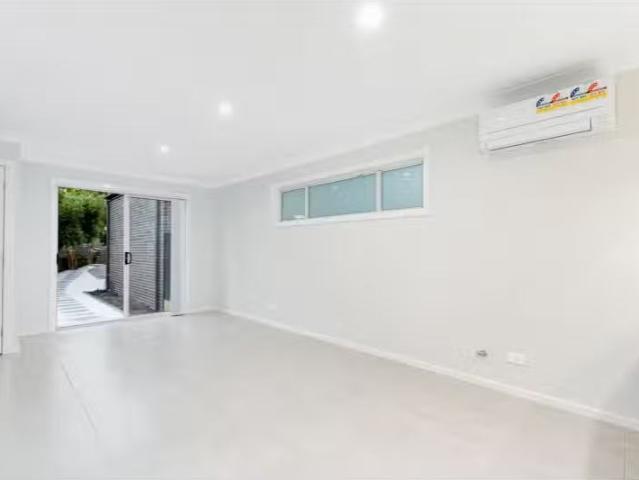 Rental! 11A Verletta Avenue, Castle Hill House for rent Liste.