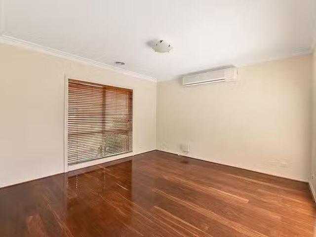 Just in! 1/258 Melrose Drive, Tullamarine, VIC 3043