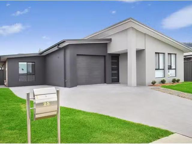 Unique 1/25 Acland Drive, Horsley Apartment for rent Listed b.