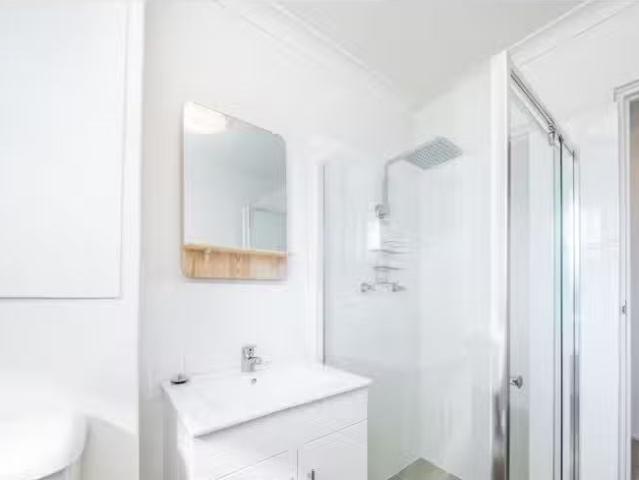 Unique 12/5 Wheeler Parade, Dee Why Apartment for rent Listed.