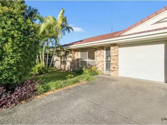 New 1/28 Mulberry Parade, Tugun Townhouse for rent Listed by.
