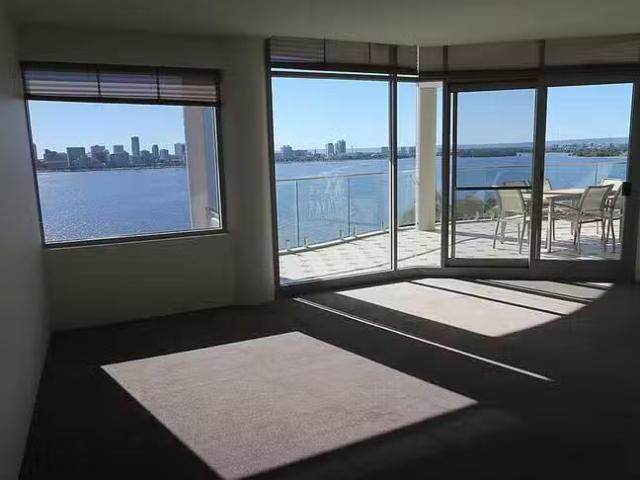 Cozy 12/8 Ray Street, South Perth, WA 6151