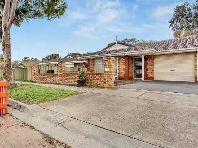 Unique 1/292 Martins Road, Parafield Gardens, SA 5107