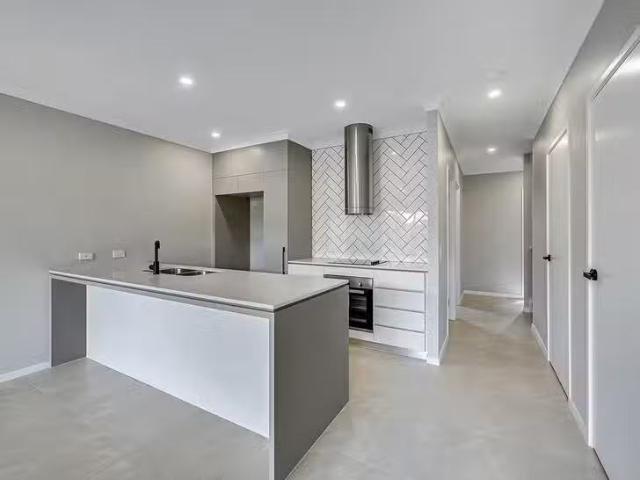Charming 12/145 Government Road, Richlands, QLD 4077