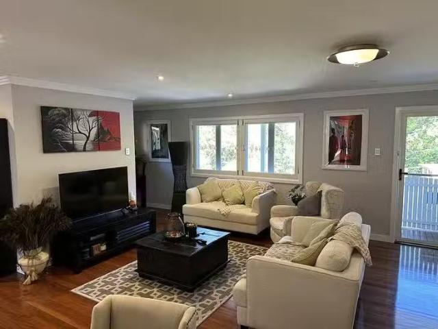 Charming 121 Weller Road, Tarragindi, QLD 4121