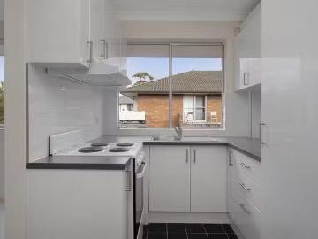 Rental! 12/2 Fairway Close, Manly Vale, NSW 2093