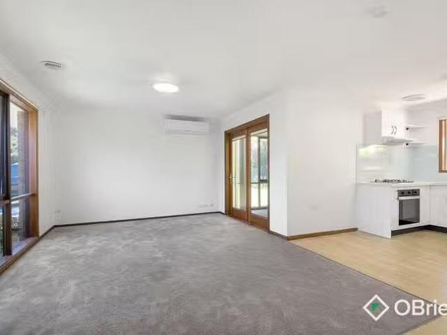 Nice 1/22 24 Denbigh Street, Frankston, VIC 3199