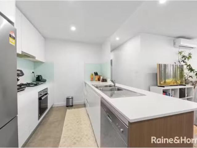 Unique 12/32 36 Underwood Road, HOMEBUSH Apartment for rent L.