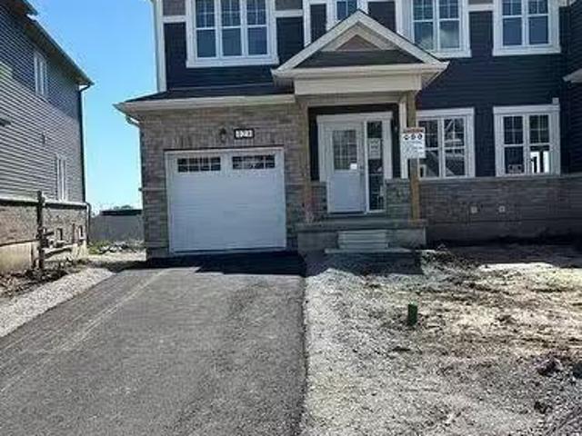 Cozy 123 Gildersleeve Boulevard, Loyalist, ON, K0H 1G0 house.