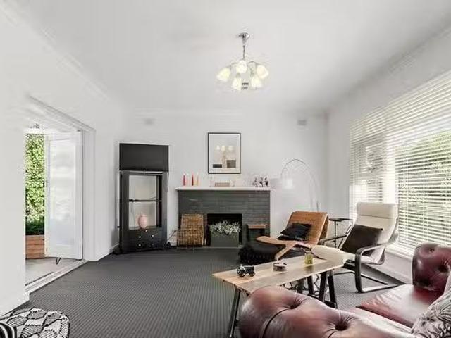 Unique 12 Clearview Street, Beaumont, SA 5066
