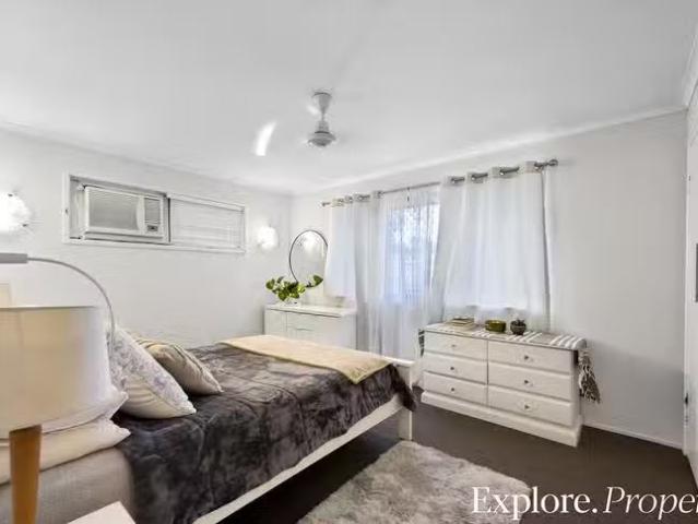 Deal! 12 Anthony Vella Street, Rural View, QLD 4740