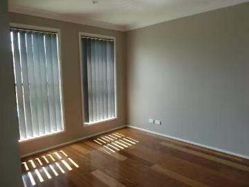 Nice 12 Allom Street, Ropes Crossing, NSW 2760