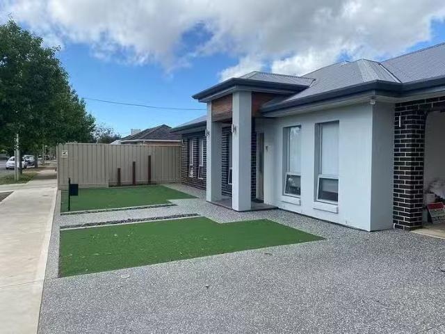 Rental! 12 Barry Road, Oaklands Park, SA 5046