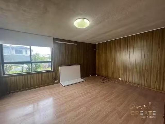 Deal! 12 Hughes Street, Braybrook, VIC 3019