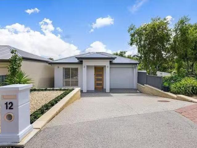 Cheap 12 Maple Avenue, Aberfoyle Park, SA 5159