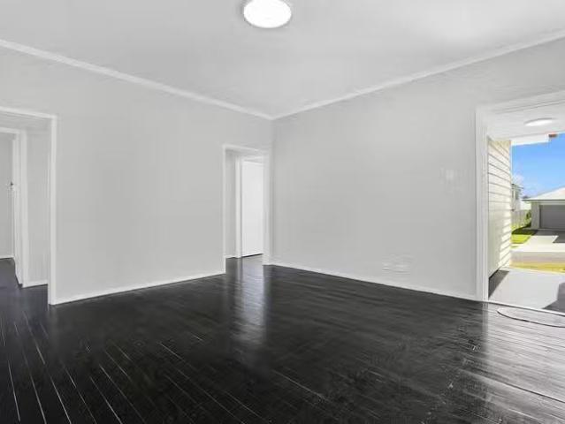 Cozy 12 Nolan Street, Keperra, QLD 4054