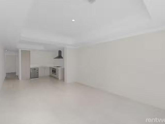 Nice 12 Yabbra Entrance, Yanchep, WA 6035