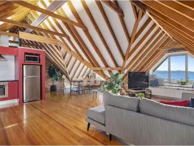Cheap 13/84 Upper Fitzroy Crescent, South Hobart Apartment for.