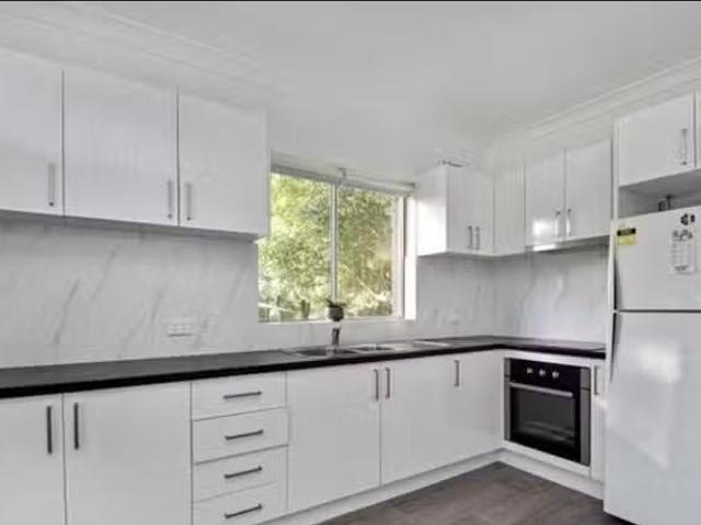 Unique 13/30 32 Third Avenue, Campsie, NSW 2194