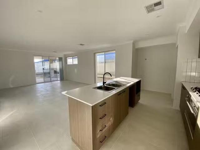 For Rent! 13 Coolup Street, Dawesville, WA 6211