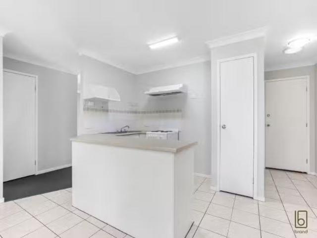 Cheap 13 Barragoola Road, BLUE HAVEN House for rent Listed by.