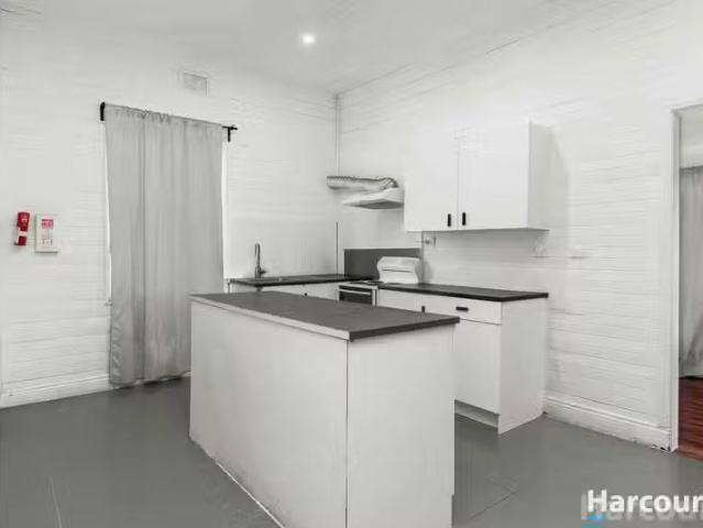 For Rent! 13 Ferguson Street, Cessnock, NSW 2325 House for R.