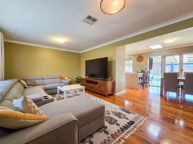 Charming 13 Kempsey Street, Jamisontown NSW 2750