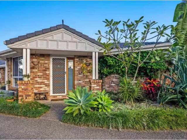 Rental! 1/3 Kippax Place, Pottsville Townhouse for rent Liste.