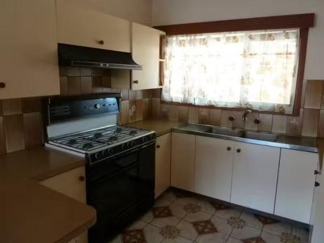 Just in! 13 Lake Street, Avondale Heights VIC 3034