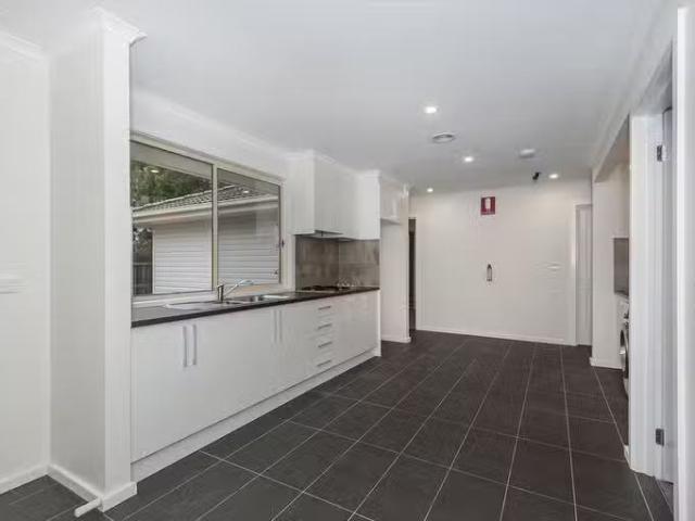 Nice 13 Norris Crescent, Bundoora, VIC 3083