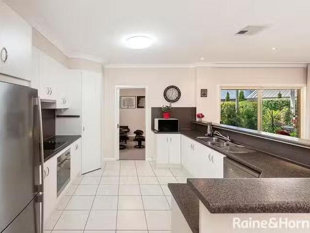Just in! 13 Strathford Way, Strathalbyn, SA 5255