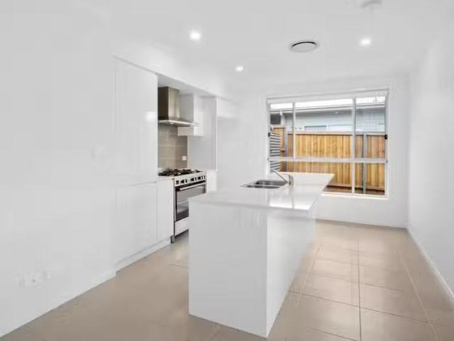 Unique 13 Pansy Crescent, North Richmond NSW 2754