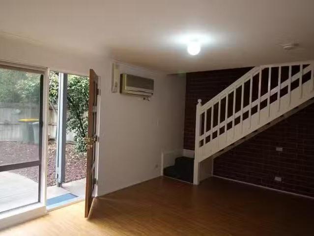 Cheap 13 Watervale Court, Darlington, SA 5047