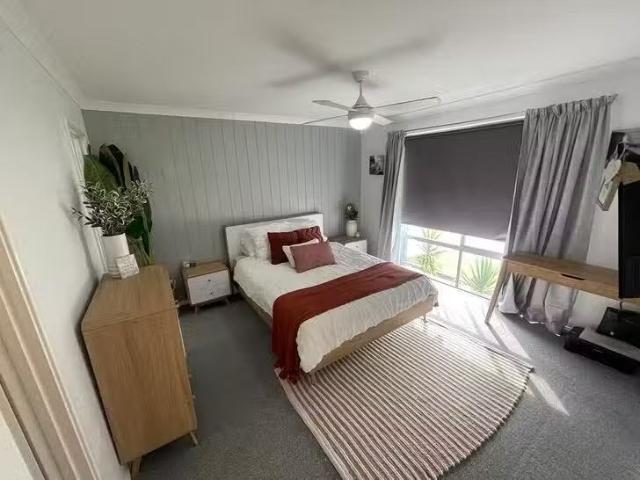 Cheap 13 Teasel Way, Banksia Grove, WA 6031