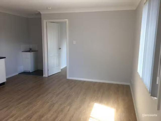 Deal! 13A Malvolio Street, Rosemeadow House for rent Listed b.