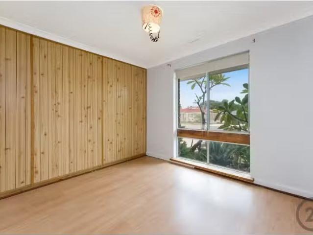 Cozy 13A Jurrell Street, Mandurah House for rent Listed by Ta.