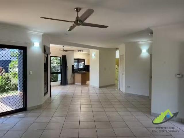 Cheap 1/48 Bayview Boulevard, Bayview House for rent Listed b.