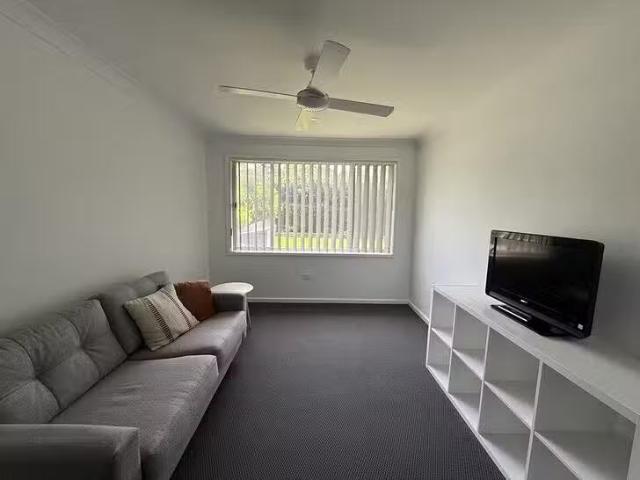 Just in! 1/40 Kimian Avenue, Waratah West, NSW 2298