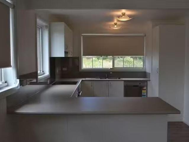 Deal! 1/41 Wells Parade, Blackmans Bay, TAS 7052
