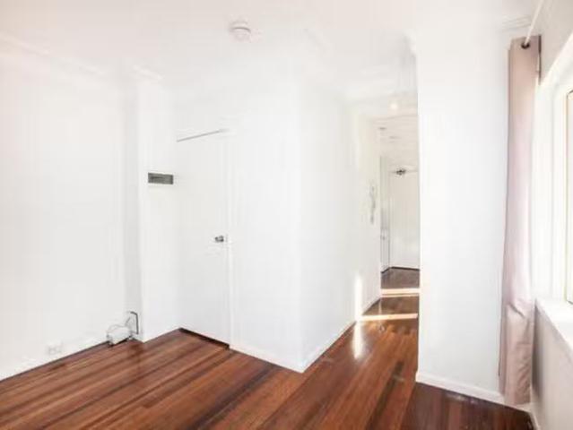 Just in! 14/27 Gray Road, West End, QLD 4101