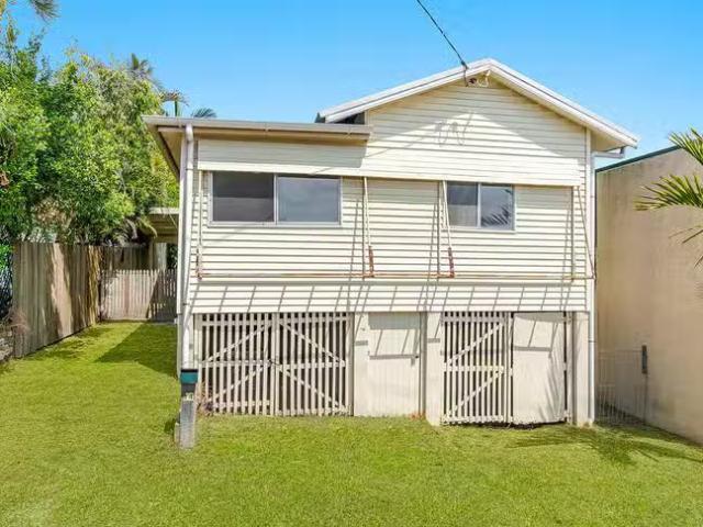 For Rent! 14 Coldstream Street, Yamba, NSW 2464