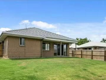 New 1/4 Catalyst Place, Brassall, QLD 4305