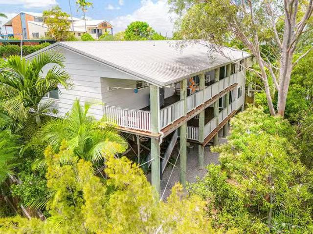 Cozy 14 Bembooka Close, Glen Eden, QLD 4680